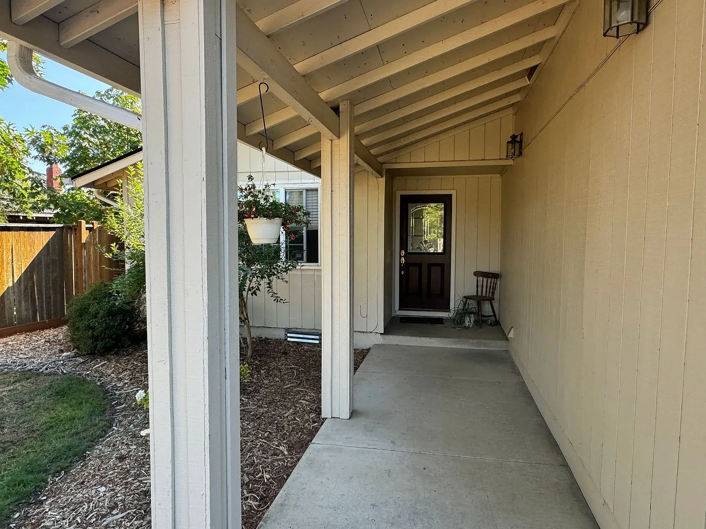 3 Bedroom House off Harlow Rd. — Photo 2