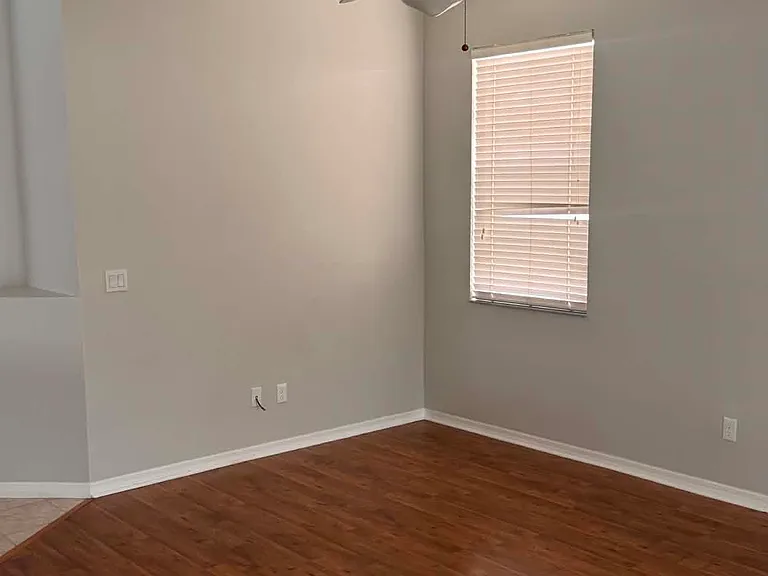 14313 Laurelton Dr — Photo 17