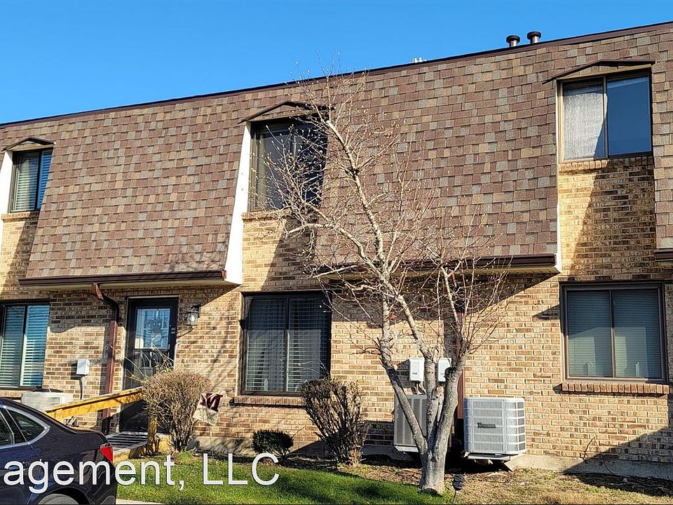 1st image of 3425 Spanish Villa Dr