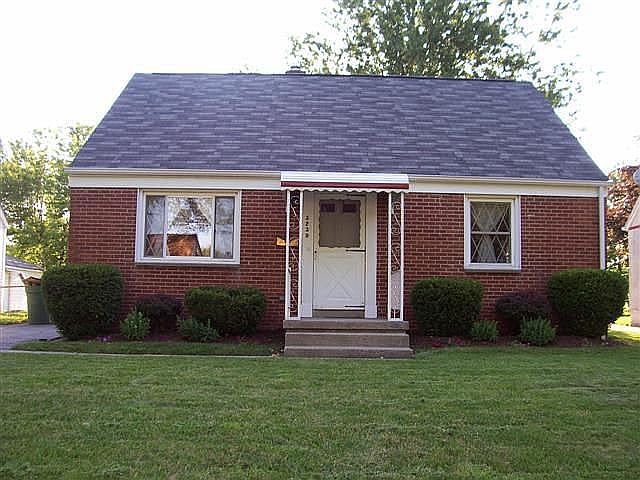 1st image of 3239 Medina Ave