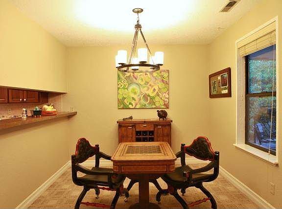 4th image of 2302 Muriel Ct