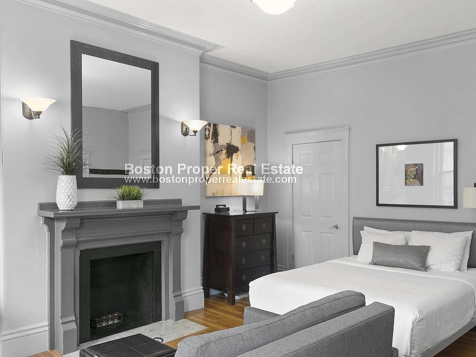 1st image of 387 Marlborough St APT 6