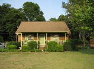 817 Mahlon St, Darlington, SC 29532