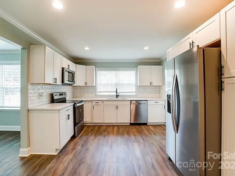 1101 Cherry St — Photo 9