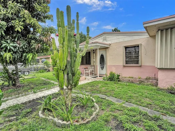 15741 NE 15th Ct, North Miami Beach, FL 33162