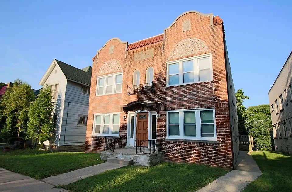 Building Photo 3
