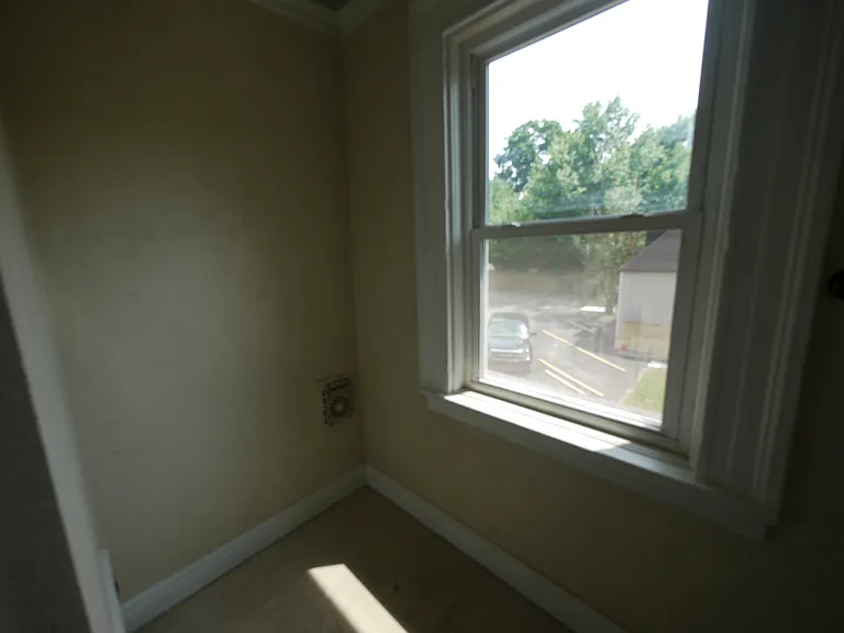 231 W Steuben St #2 — Photo 10
