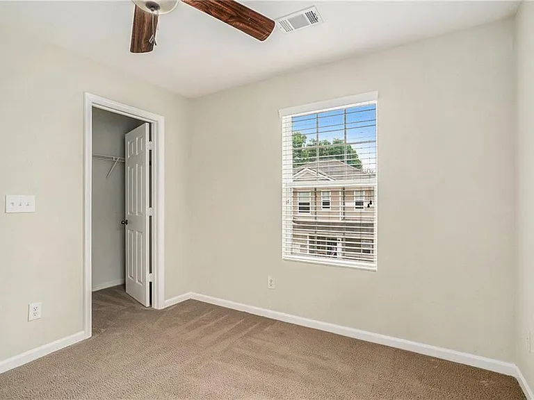 3660 Roseman Lndg — Photo 10