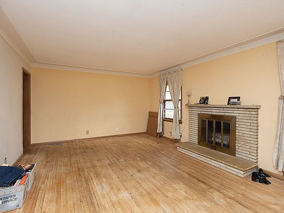 4th image of 6710 Oakland Ave S