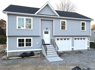 5 Noyes Rd, Old Lyme, CT 06371