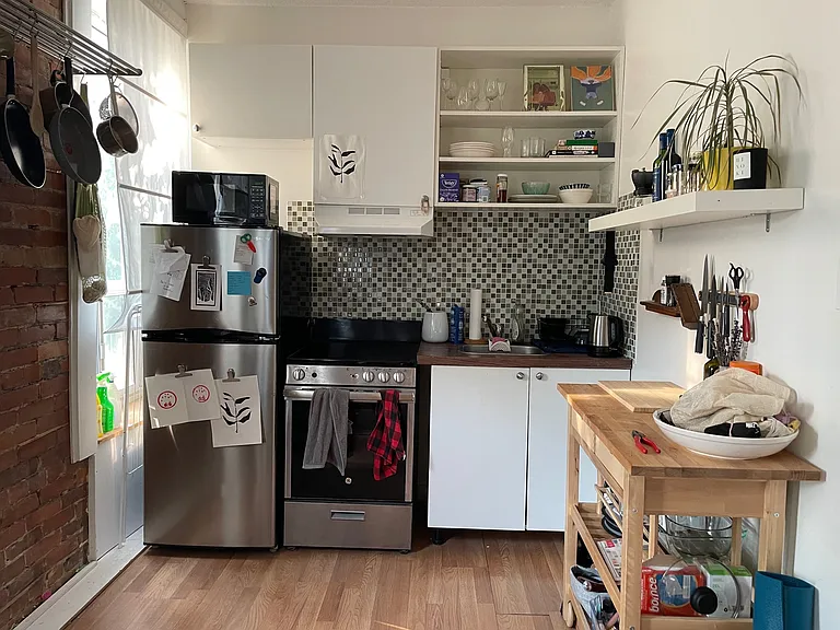 225 Gladstone Ave — Photo 67