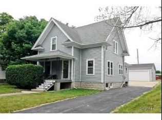 418 S 3rd St, Peotone, IL 60468