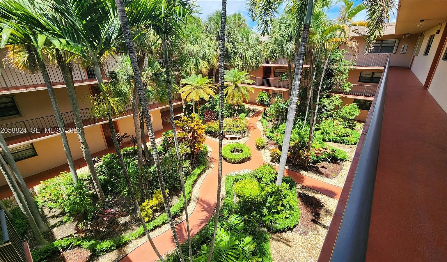 The Gardens Of Kendall Co — Photo 3