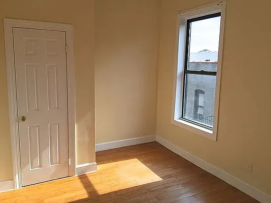 Rented by Executive Towers  | media 12