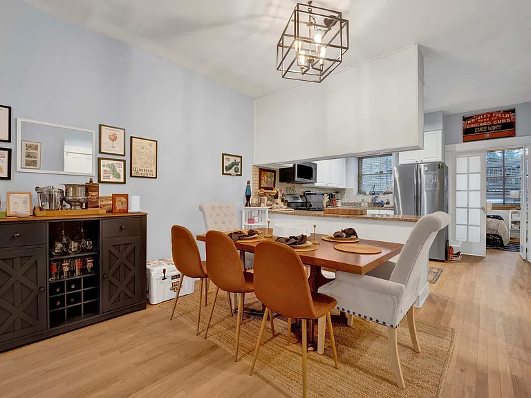 916 W Grace St #3 — Photo 6
