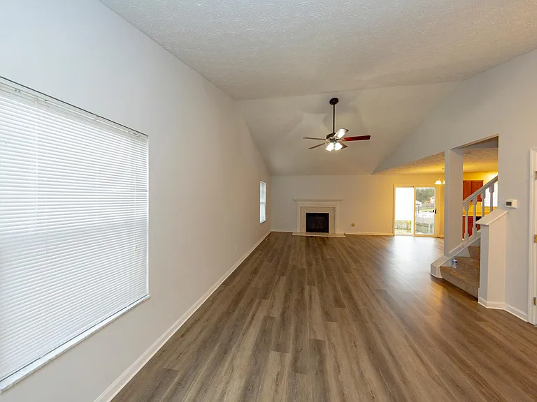 2934 Zareba Dr — Photo 6