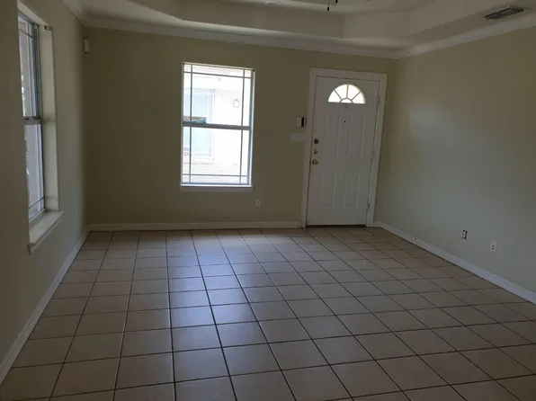1906 Horsetail Fls APT B, Edinburg, TX 78539