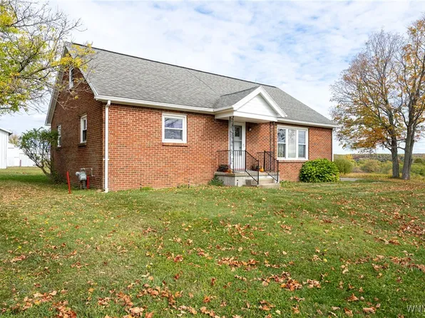 13050 Big Tree Rd, Wales Center, NY 14052