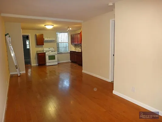 Rented by Brownstone Real Estate | media 10