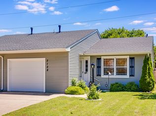 2128 Ivy Ct, Champaign, IL 61821