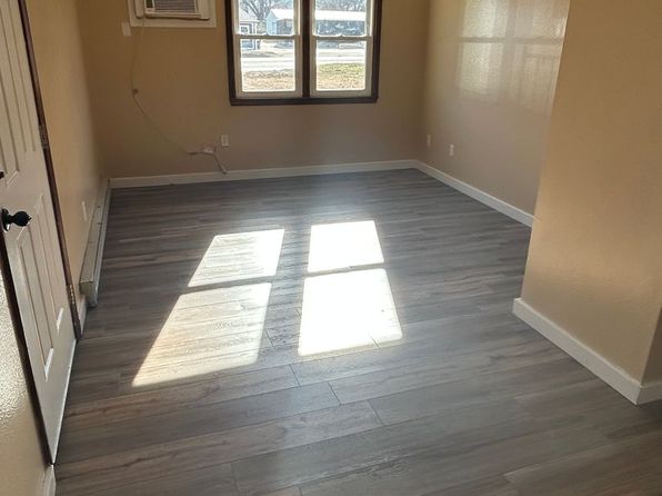 1009 W Broadway St #1