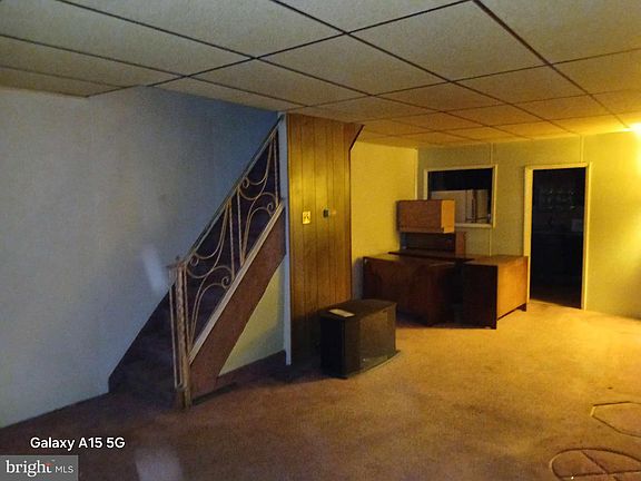 5th image of 1912 E Glenwood Ave