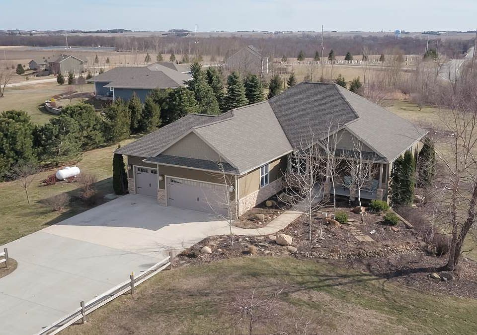 1st image of 30672 Deer Trail Dr