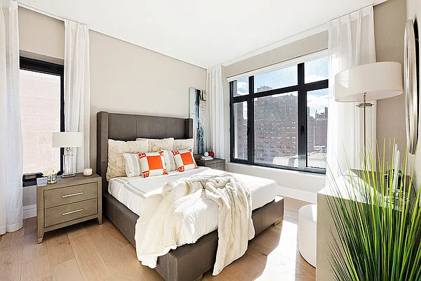 Rented by Domus Realty | media 13