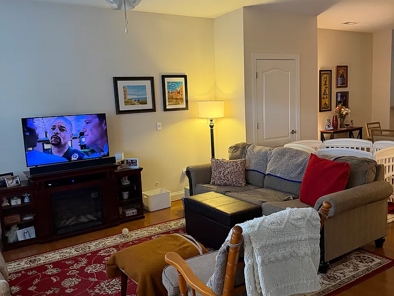 245 Sheliah Ct — Photo 3