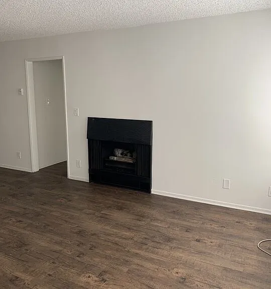 1820 S Bentley Ave #106 — Photo 3