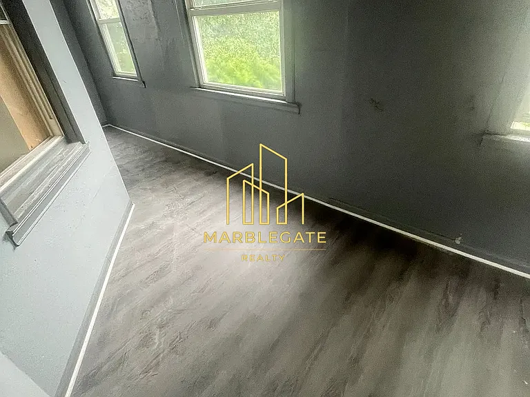 69 Farley Ave #11 — Photo 6