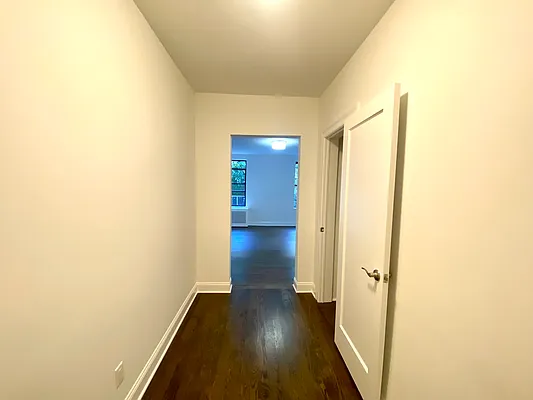 Rented by Douglas Elliman | media 19