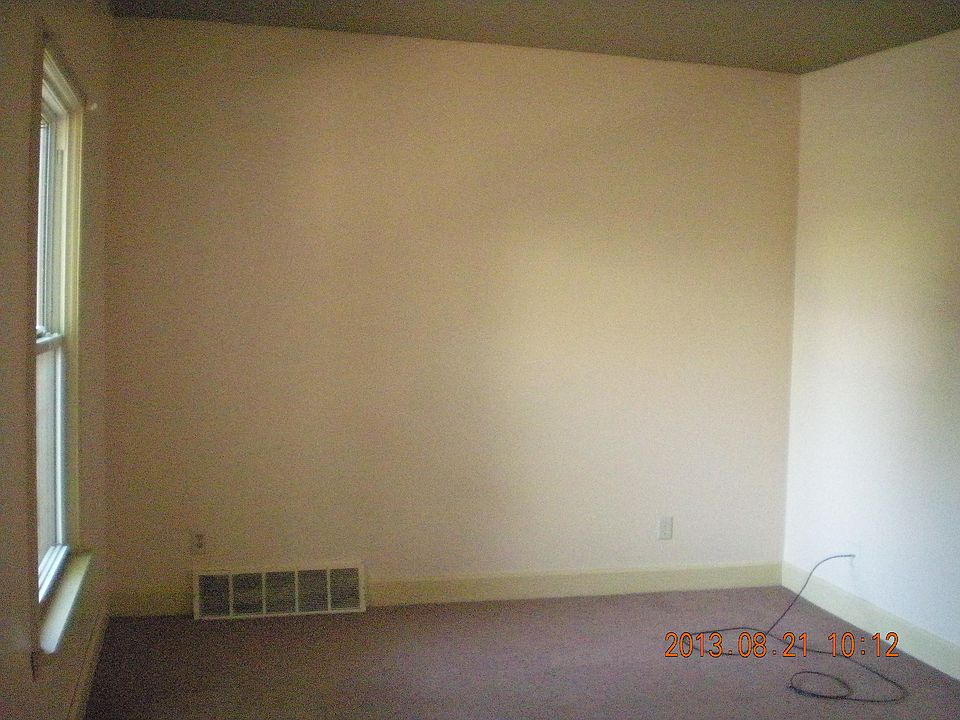 2nd image of 3140 N 34th St