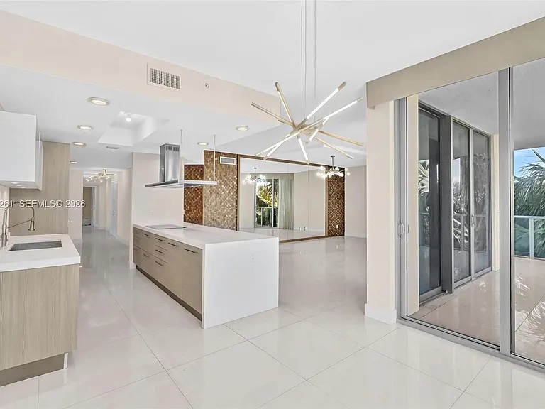 17301 Biscayne Blvd #210 — Photo 5