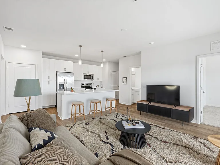 Skye - 1 Bed / 1 Bath - 774 Sq.Ft.