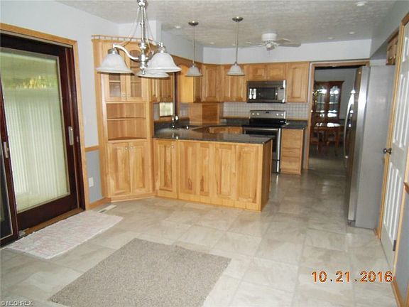 4th image of 6721 Cheryl Ann Dr