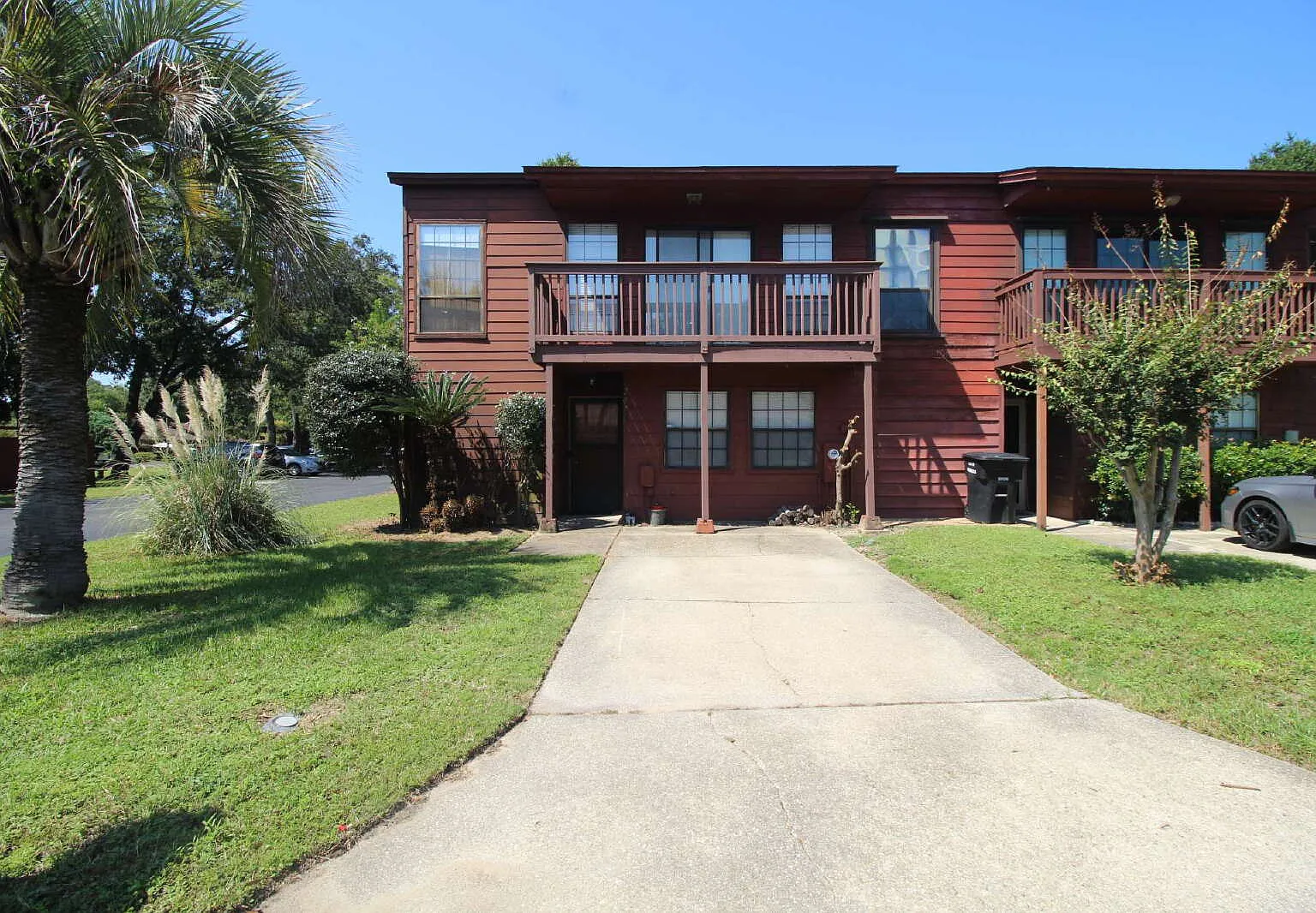 2 bed, 2.0 bath, 1256 sqft, $1,575 — Photo 1
