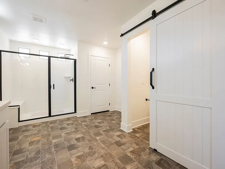 8683 Black Cordon Rd — Photo 33