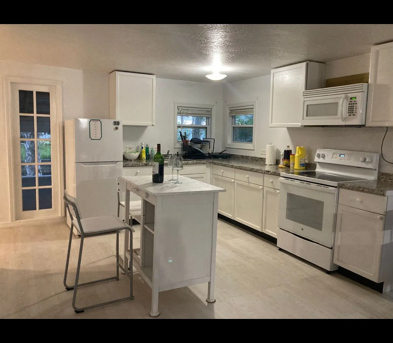 2 bed, 696 sqft, $1,500 — Photo 3