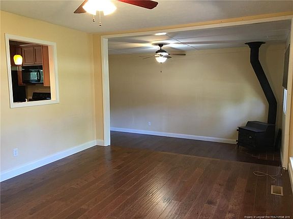 4th image of 3230 Glenmore Dr