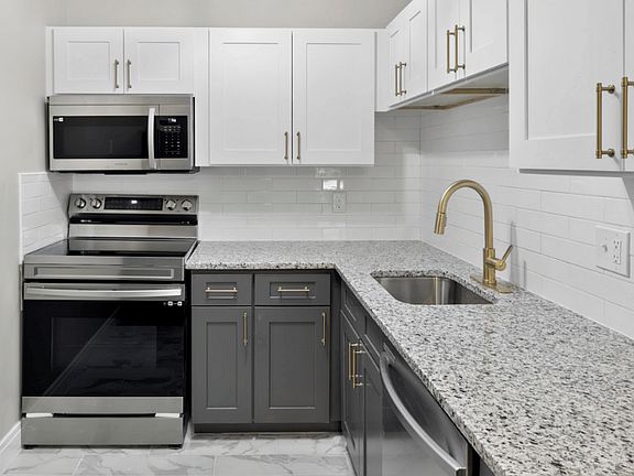 Fully-Renovated Kitchen