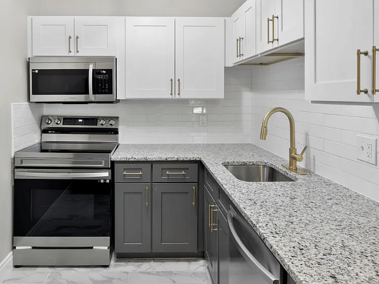 Fully-Renovated Kitchen