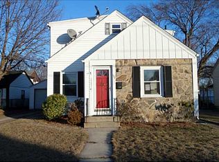 122 Edgemere Rd, Pawtucket, RI 02861