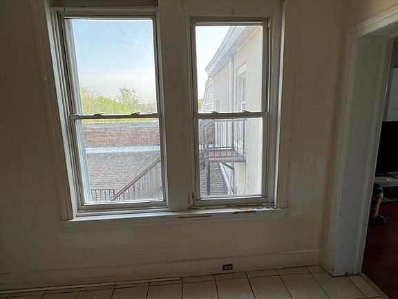 3rd image of 229 S 4th Street # Third Floor