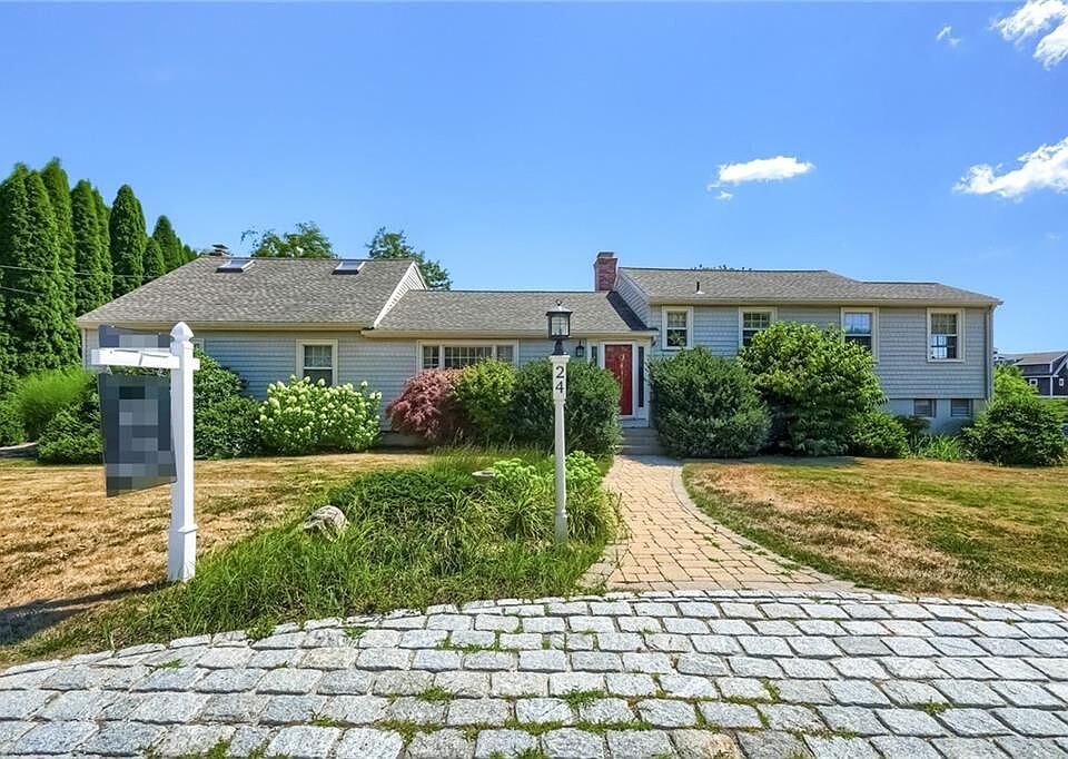 1st image of 24 W Niantic St