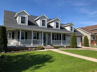 875 Peace Ln, Oregon, WI 53575