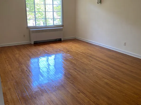 528-530 Castleton Ave #1A, Staten Island, NY 10301