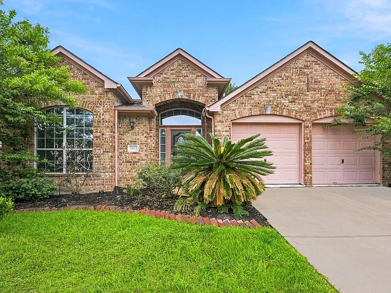 24815 Corbin Gate Dr — Photo 1