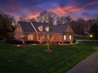 1000 Huntington Ct, Kingsport, TN 37660