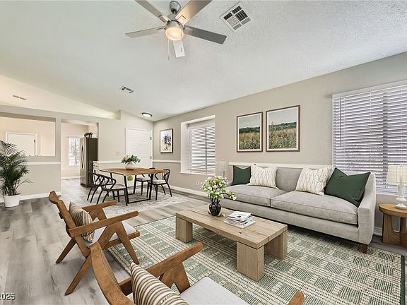 3rd image of 2668 Alwoodley Cir